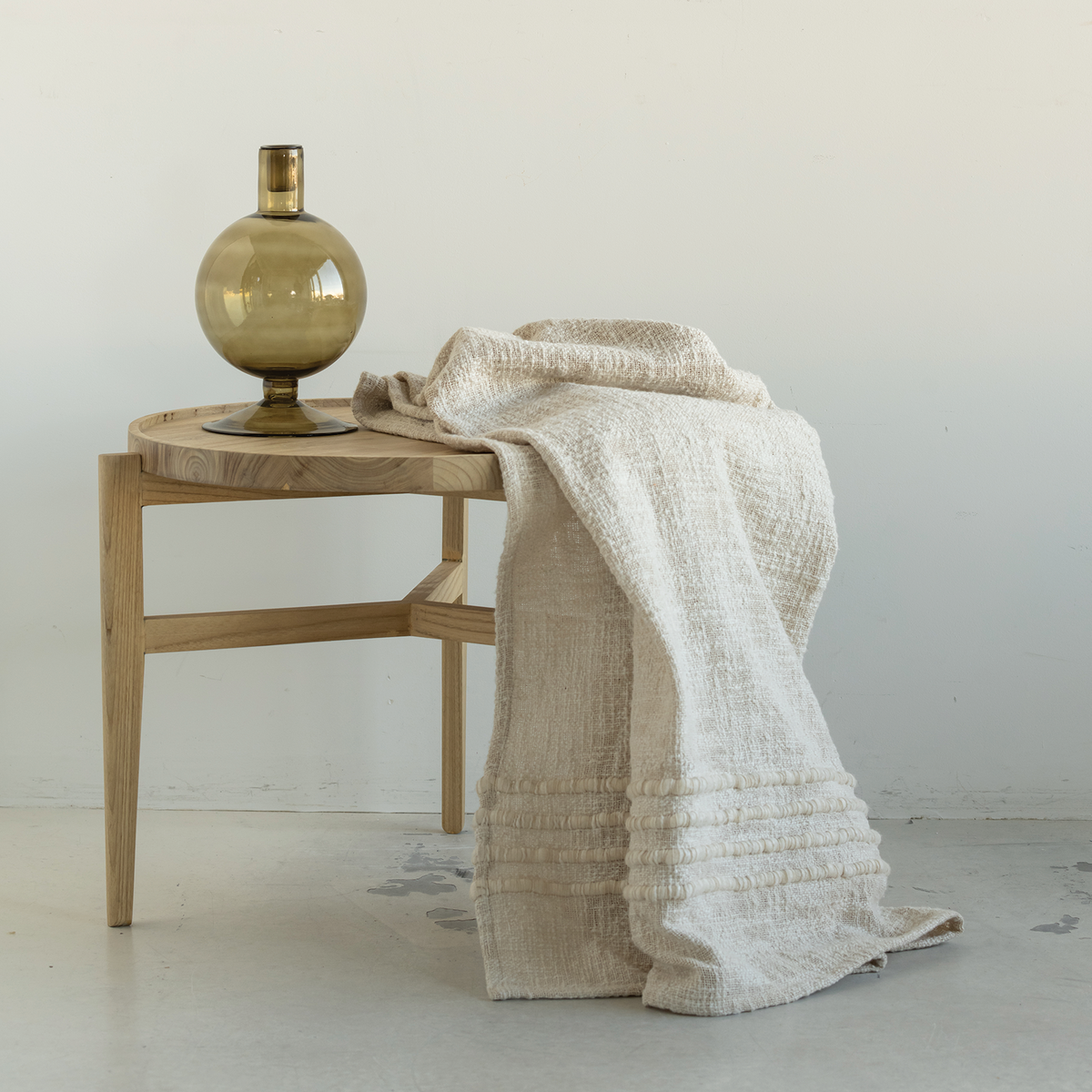 Table d'appoint dizain