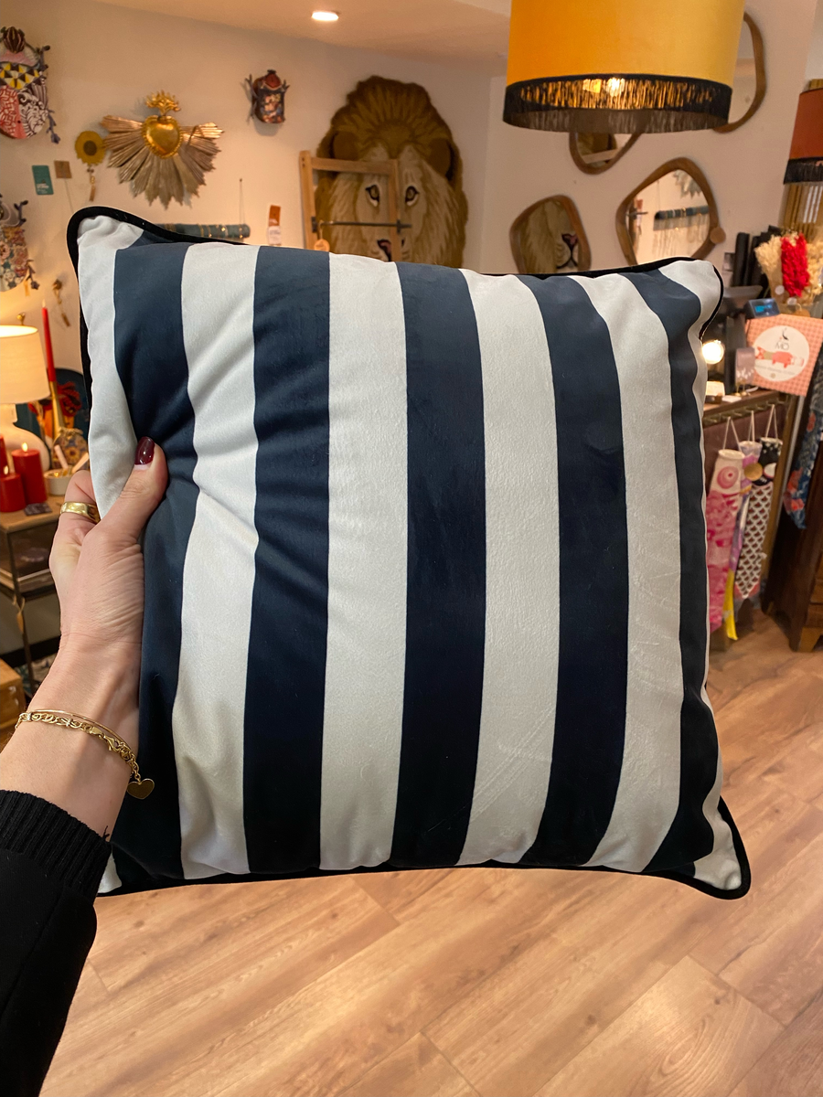 Coussin carr en velours