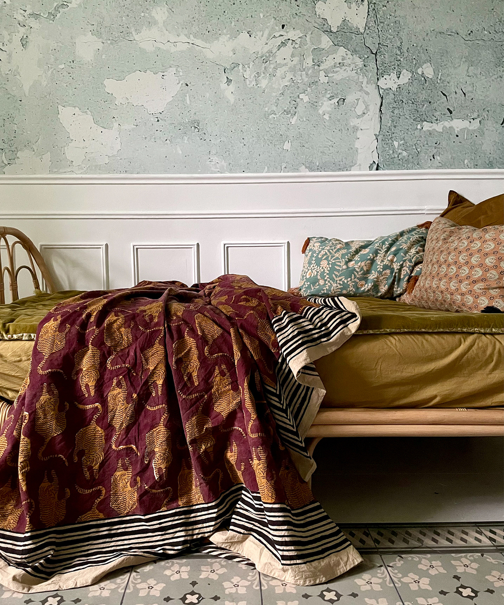 Nappe,plaid,dessus de lit/ T:S