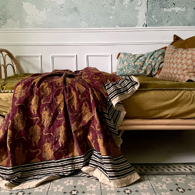 Nappe,plaid,dessus de lit/ T:S